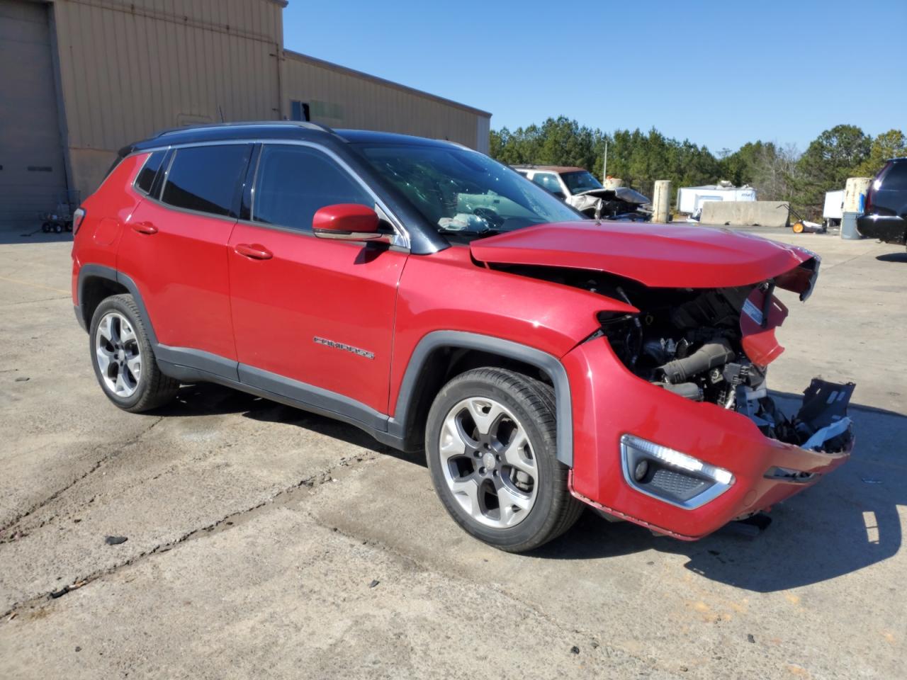 Photo 3 VIN: 3C4NJCCB3JT240472 - JEEP COMPASS 