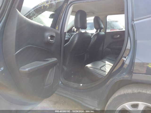 Photo 7 VIN: 3C4NJCCB3JT358540 - JEEP COMPASS 