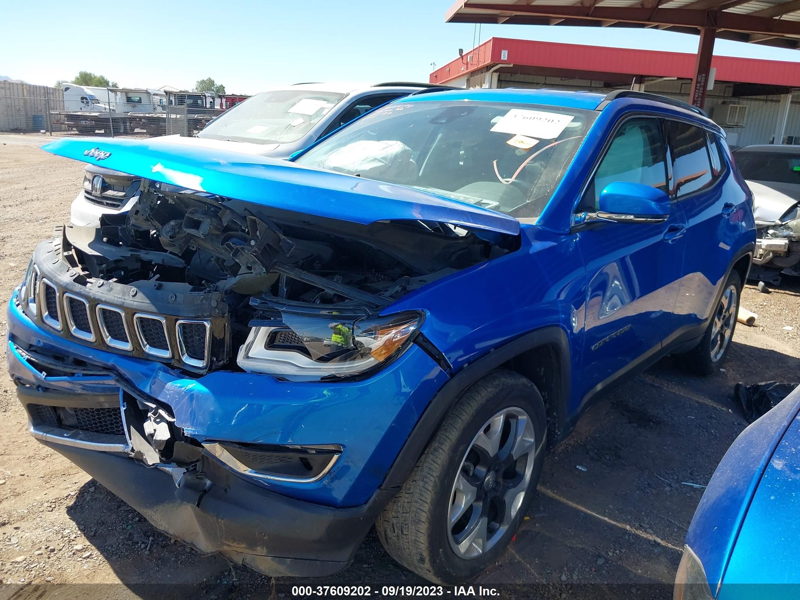 Photo 1 VIN: 3C4NJCCB3JT406165 - JEEP COMPASS 