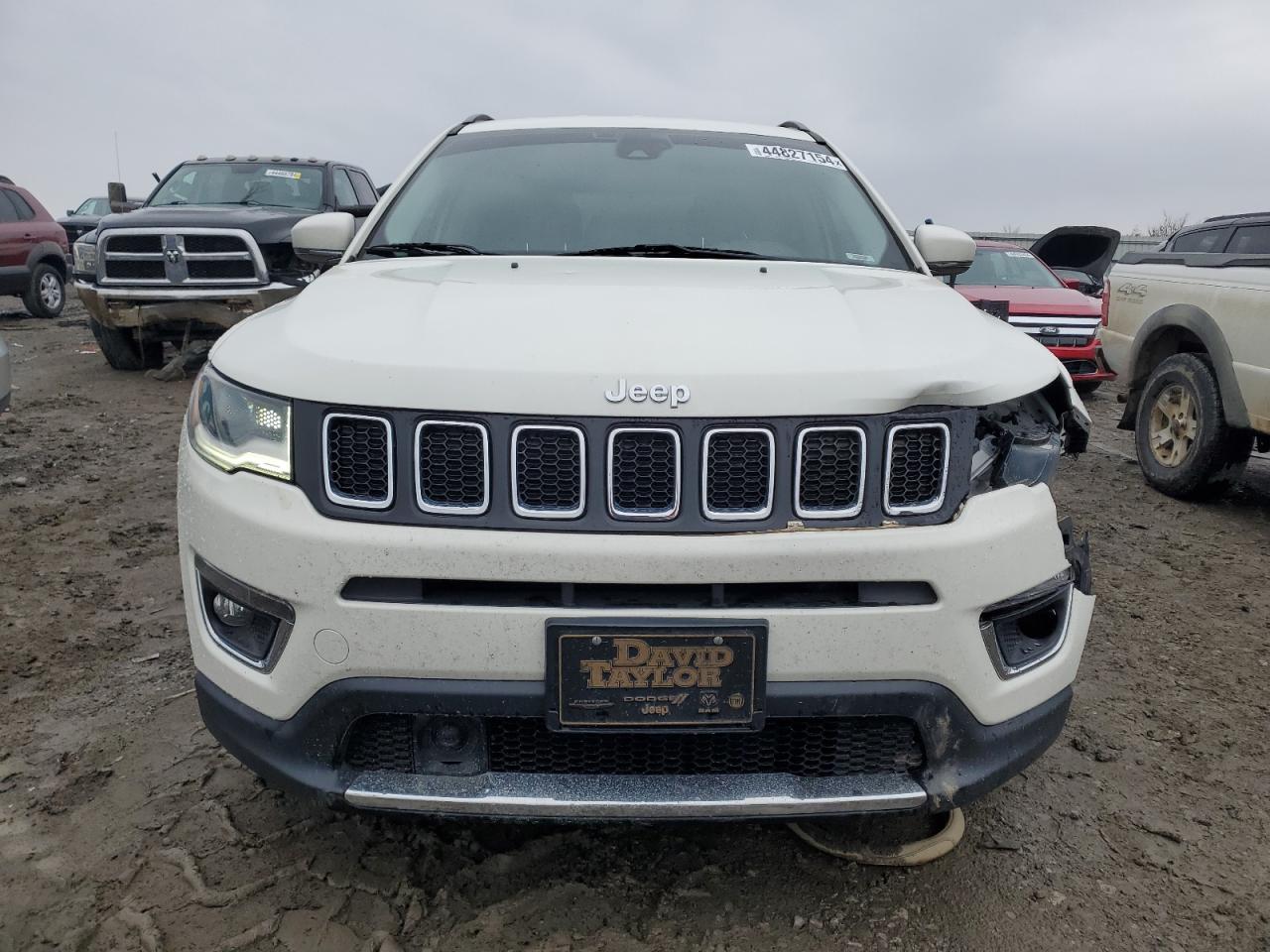 Photo 4 VIN: 3C4NJCCB4JT368025 - JEEP COMPASS 