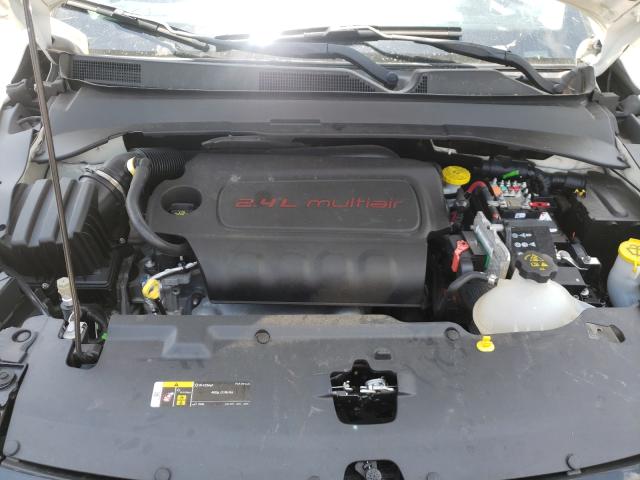 Photo 6 VIN: 3C4NJCCB4JT407034 - JEEP COMPASS LI 