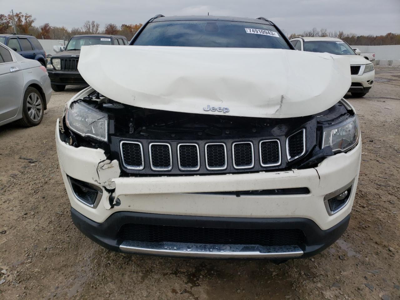 Photo 4 VIN: 3C4NJCCB5KT769326 - JEEP COMPASS 