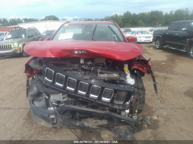 Photo 5 VIN: 3C4NJCCB6JT358421 - JEEP COMPASS 