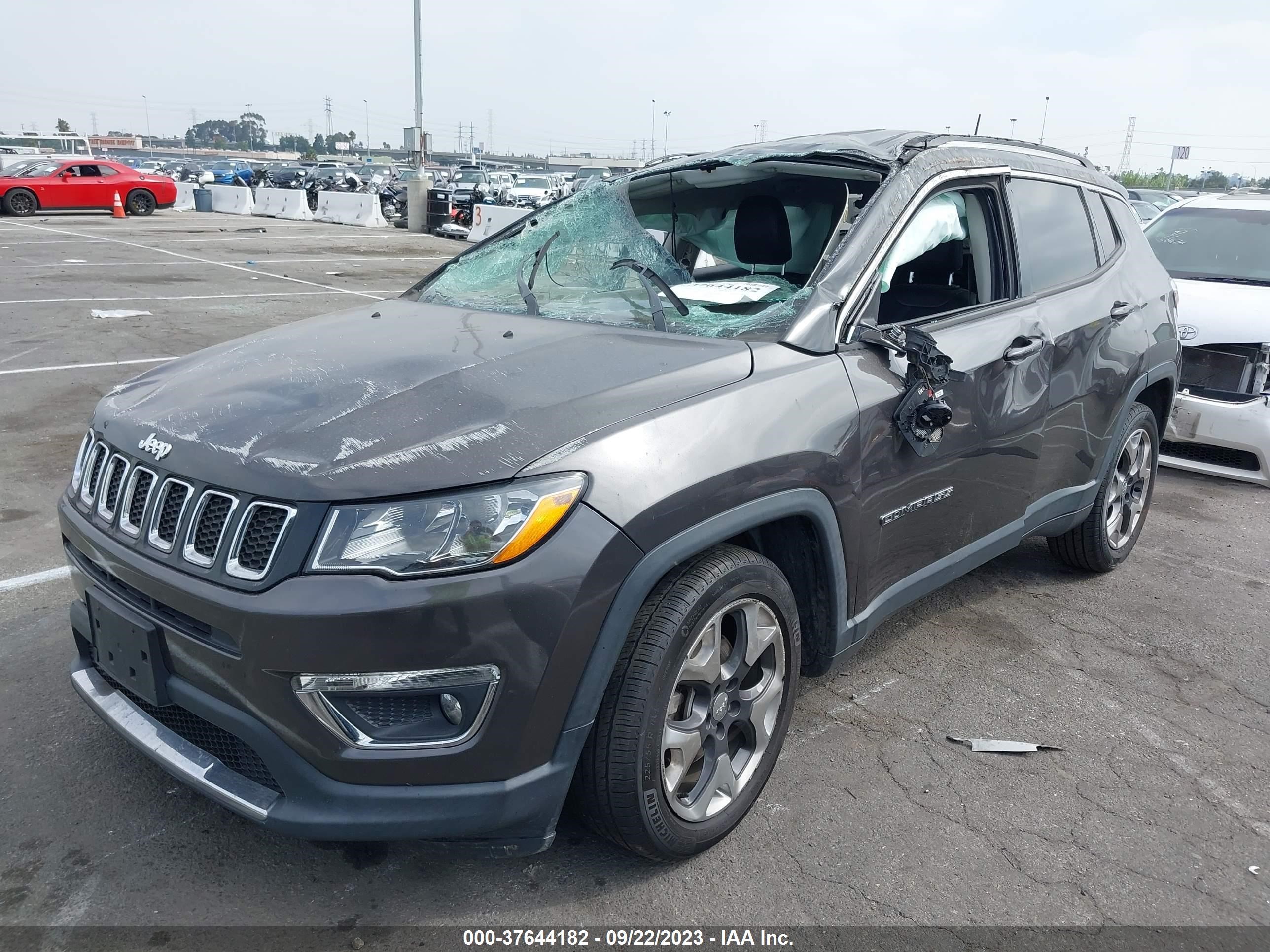 Photo 1 VIN: 3C4NJCCB6LT114609 - JEEP COMPASS 