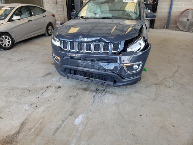 Photo 8 VIN: 3C4NJCCB7JT357939 - JEEP COMPASS 