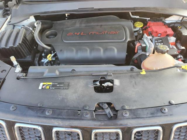 Photo 6 VIN: 3C4NJCCB7KT772650 - JEEP COMPASS LI 