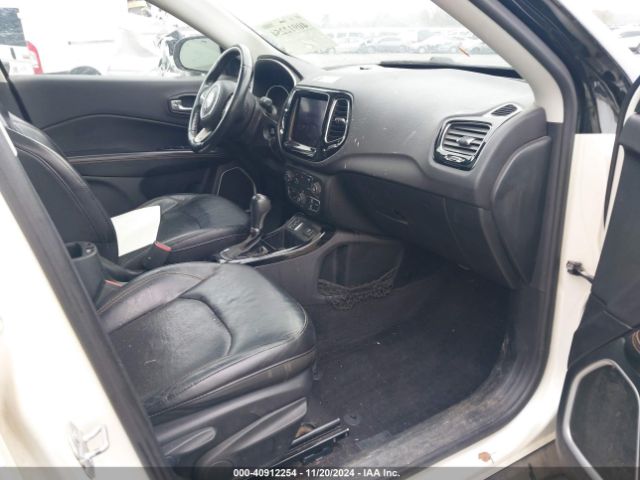 Photo 4 VIN: 3C4NJCCB8JT204423 - JEEP COMPASS 