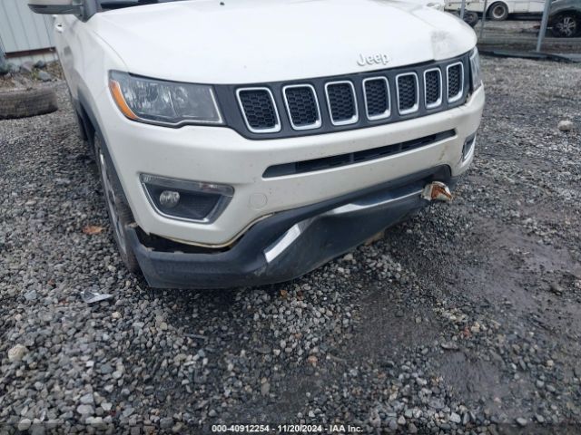 Photo 5 VIN: 3C4NJCCB8JT204423 - JEEP COMPASS 