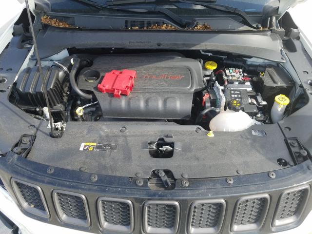 Photo 6 VIN: 3C4NJCCB8KT699644 - JEEP COMPASS LI 