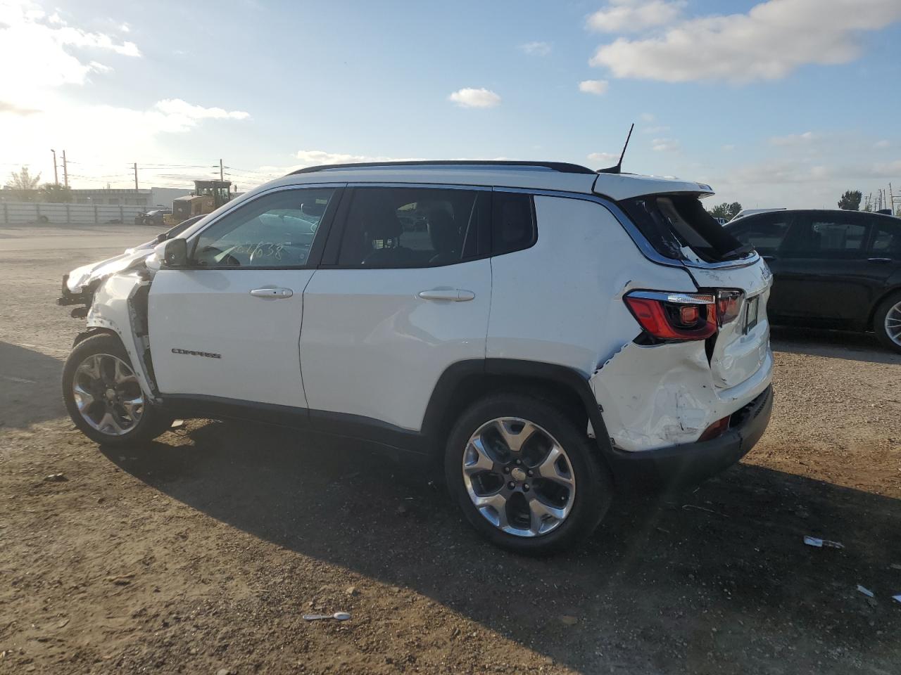 Photo 1 VIN: 3C4NJCCB9KT660206 - JEEP COMPASS 