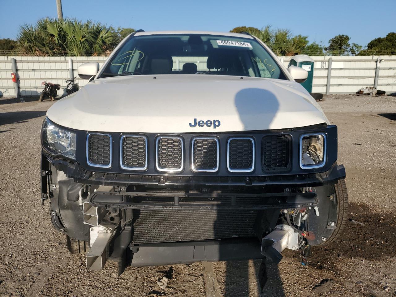 Photo 4 VIN: 3C4NJCCB9KT660206 - JEEP COMPASS 