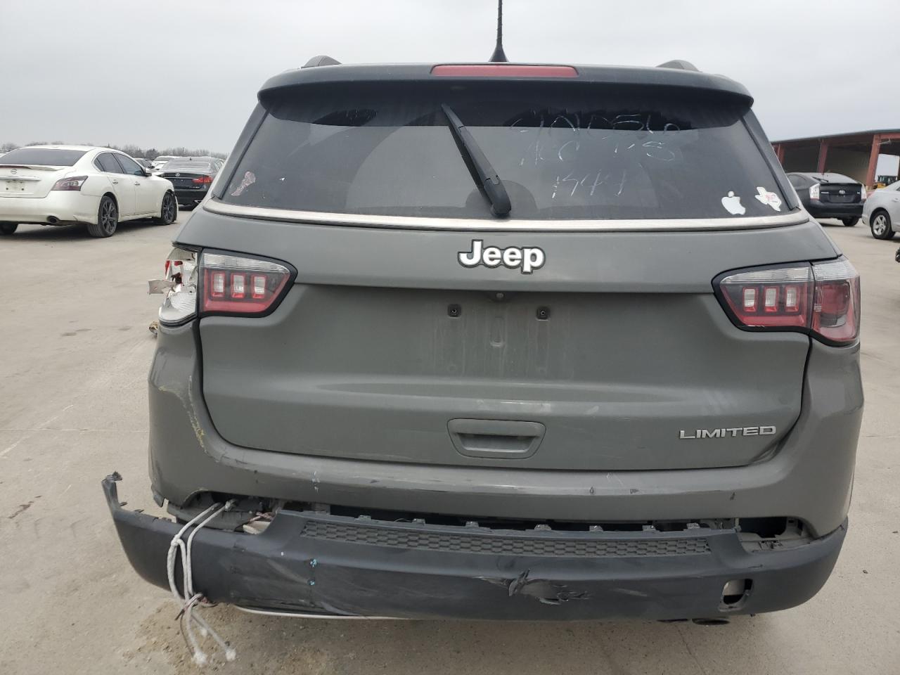 Photo 5 VIN: 3C4NJCCB9KT755722 - JEEP COMPASS 