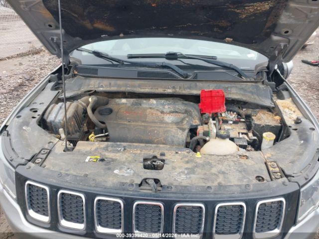 Photo 9 VIN: 3C4NJCCB9KT782113 - JEEP COMPASS 