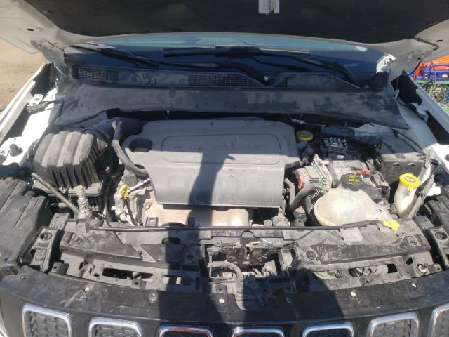 Photo 6 VIN: 3C4NJCCB9LT154425 - JEEP COMPASS 