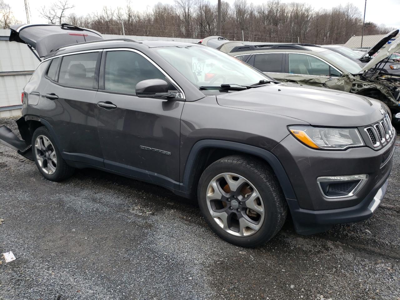 Photo 3 VIN: 3C4NJCCB9LT179664 - JEEP COMPASS 