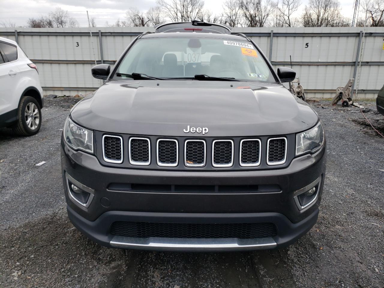 Photo 4 VIN: 3C4NJCCB9LT179664 - JEEP COMPASS 