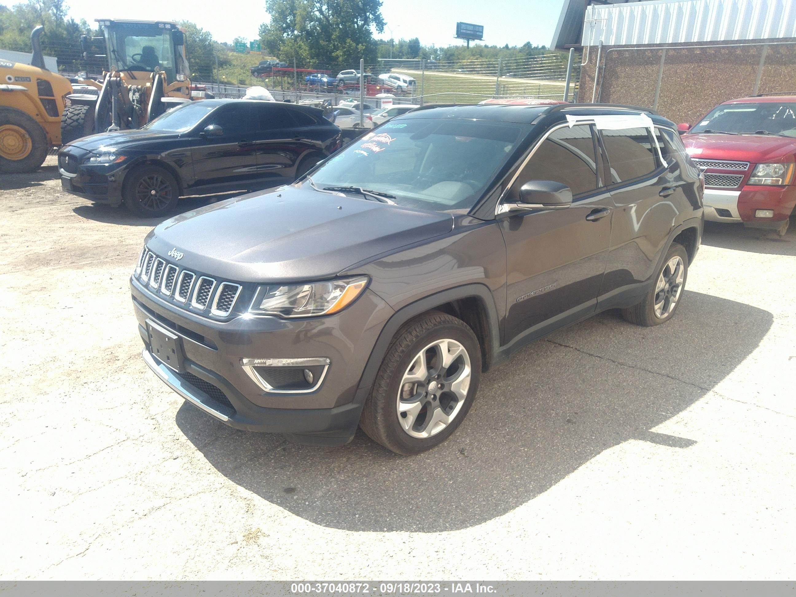 Photo 1 VIN: 3C4NJCCBXJT489125 - JEEP COMPASS 