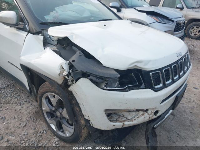 Photo 5 VIN: 3C4NJCCBXKT725869 - JEEP COMPASS 