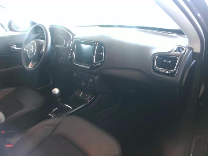 Photo 15 VIN: 3C4NJCCH1KT793370 - JEEP COMPASS 