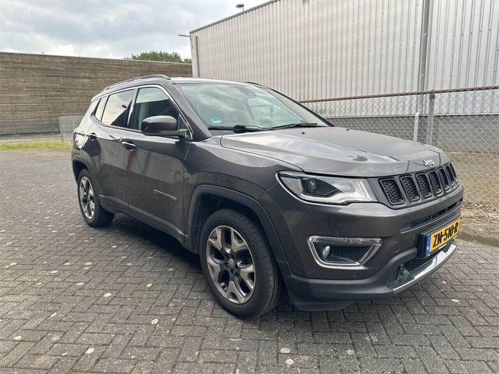 Photo 3 VIN: 3C4NJCCH5JT308484 - JEEP COMPASS 