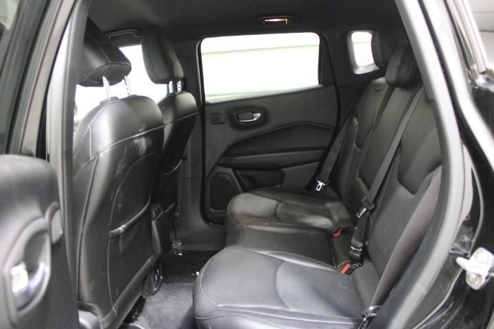 Photo 9 VIN: 3C4NJCCH8KT776663 - JEEP COMPASS SUV 