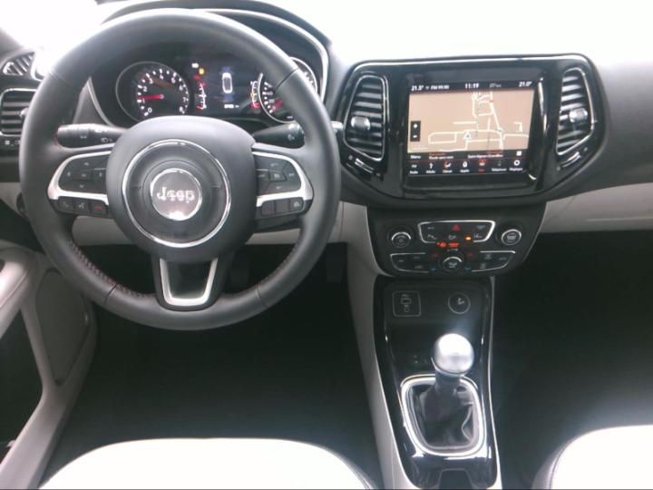 Photo 4 VIN: 3C4NJCCH9KT782004 - JEEP COMPASS 