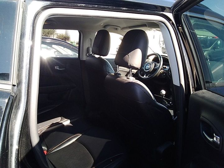 Photo 10 VIN: 3C4NJCCS0LT152305 - JEEP COMPASS 