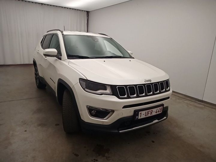 Photo 8 VIN: 3C4NJCCSXJT153863 - JEEP COMPASS &#3917 