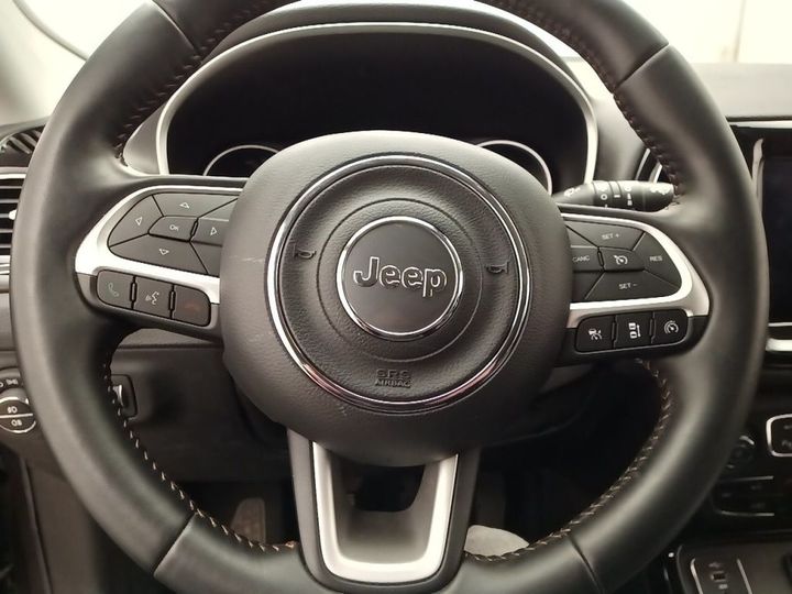 Photo 24 VIN: 3C4NJCCSXKT678018 - JEEP COMPASS &#3917 