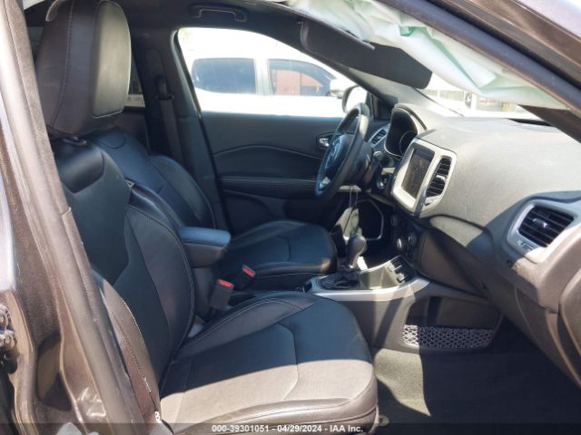 Photo 4 VIN: 3C4NJCEB0MT564190 - JEEP COMPASS 