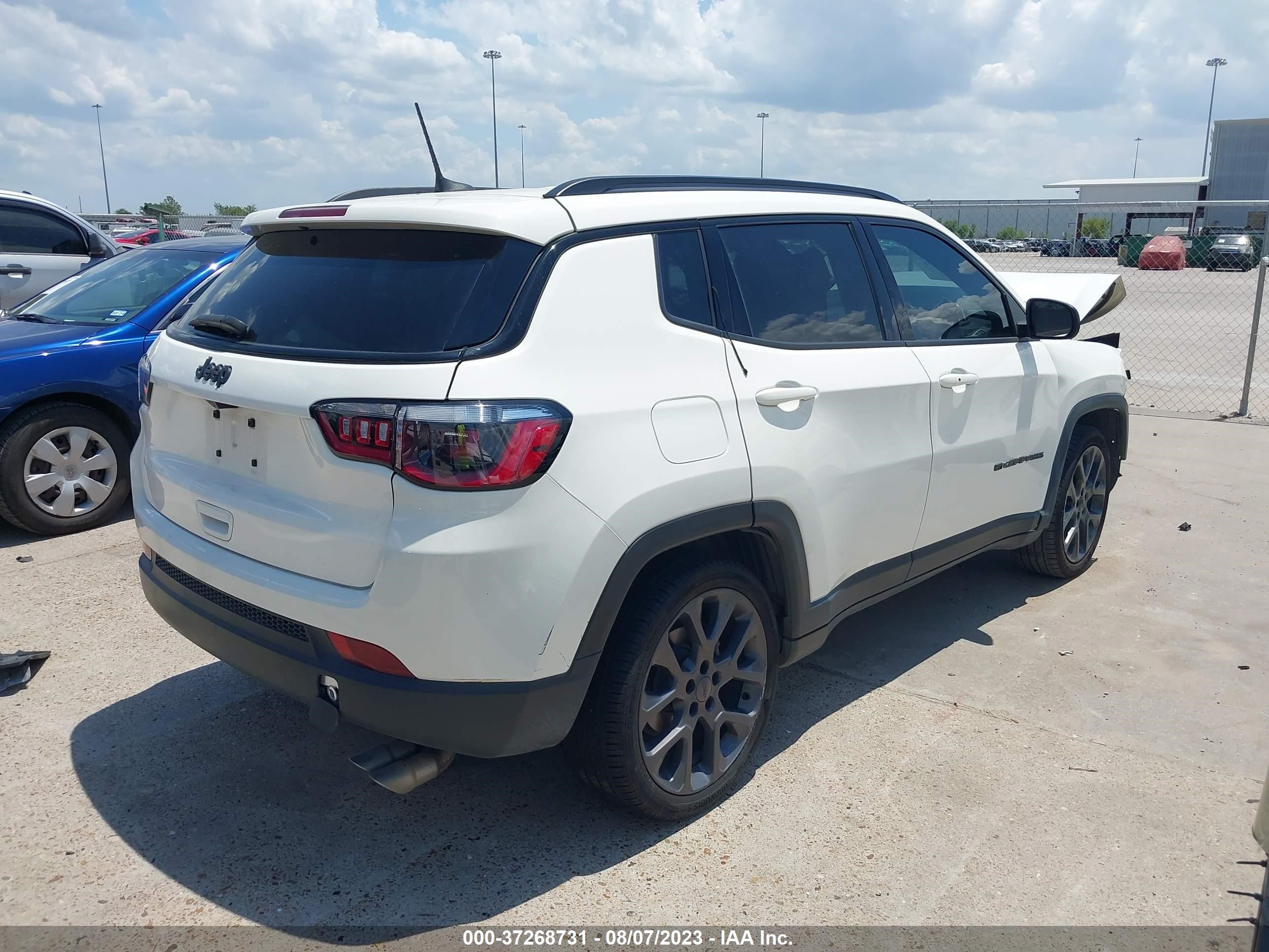 Photo 3 VIN: 3C4NJCEB2MT560173 - JEEP COMPASS 