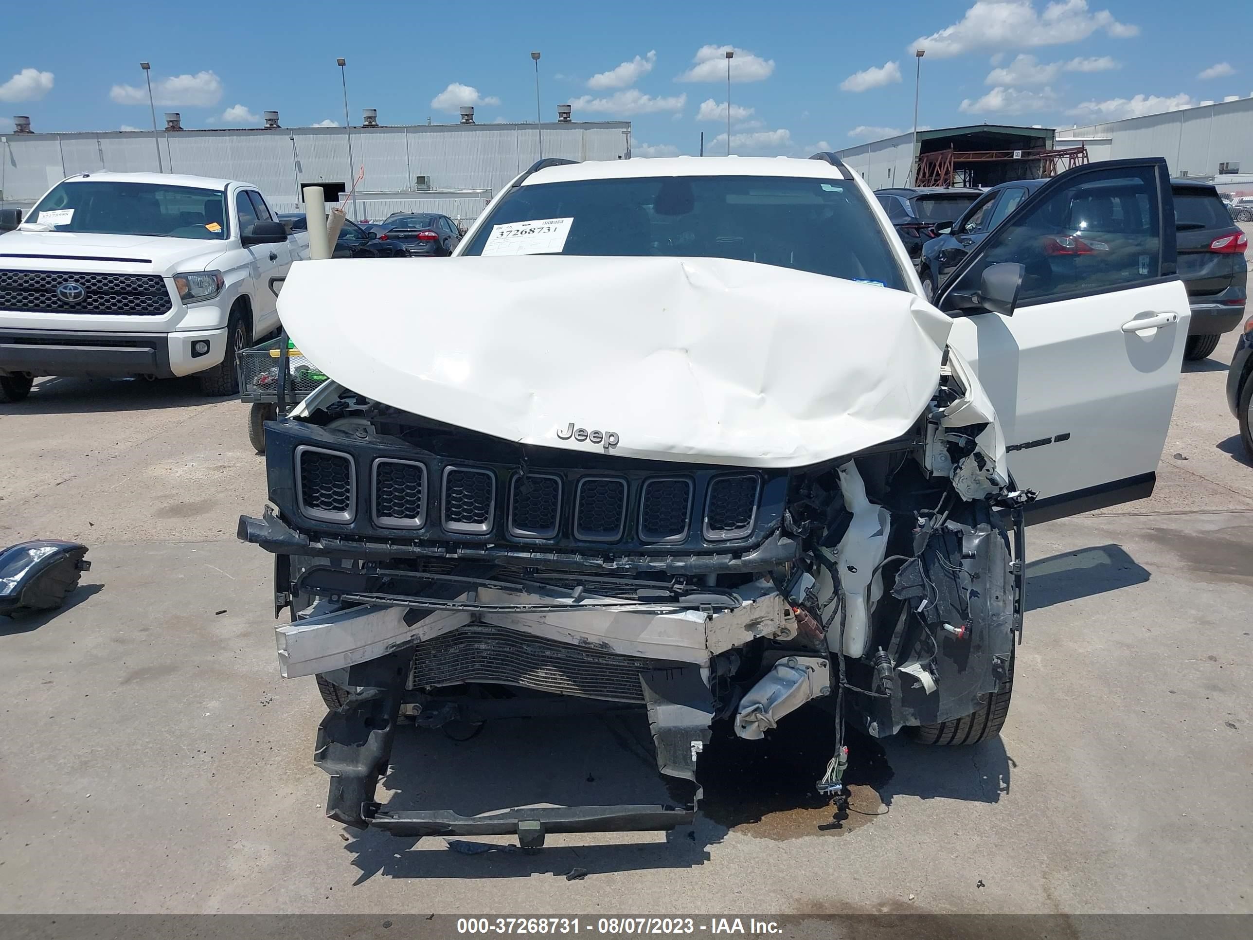 Photo 5 VIN: 3C4NJCEB2MT560173 - JEEP COMPASS 