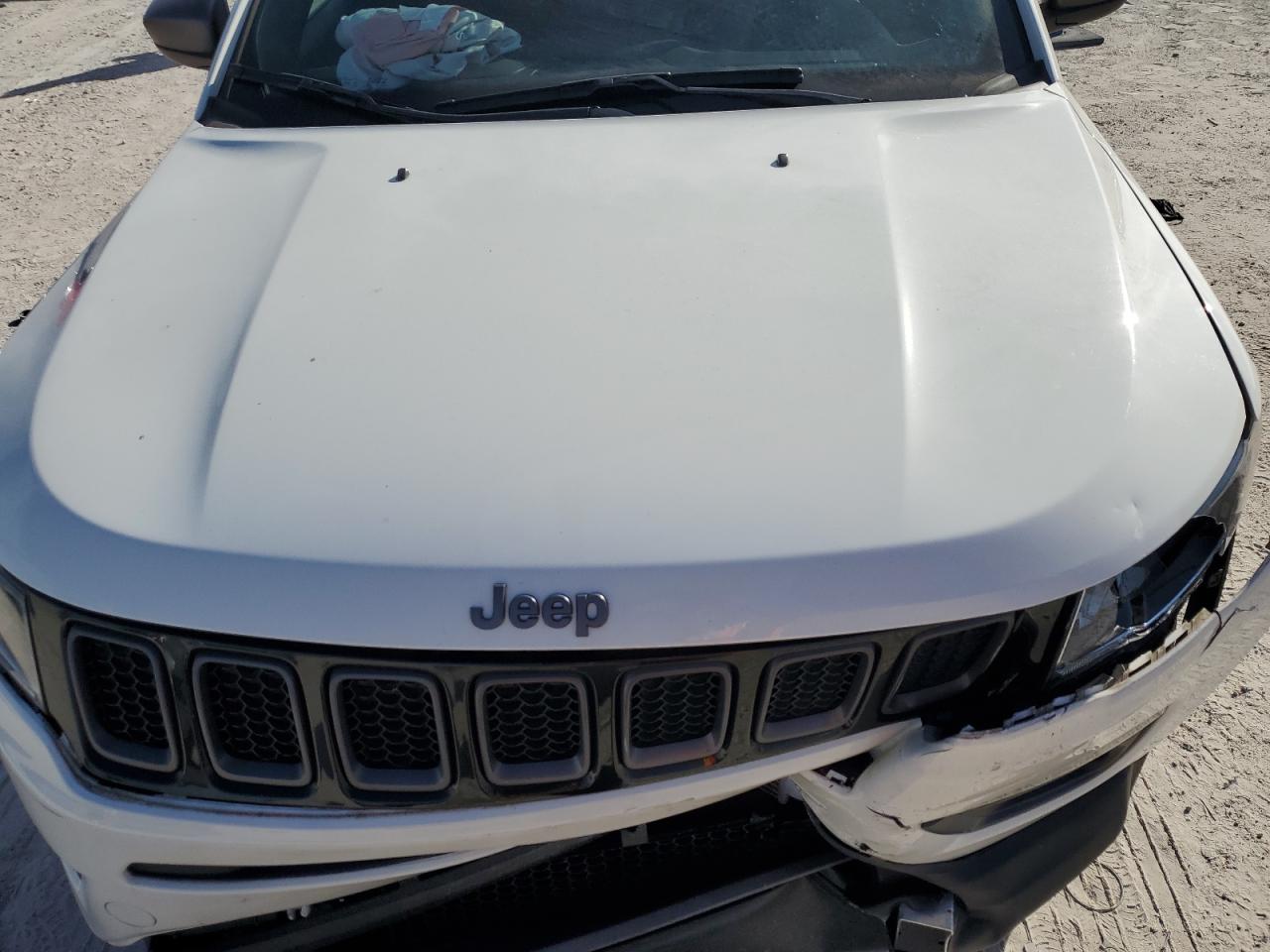 Photo 10 VIN: 3C4NJCEB5MT531802 - JEEP COMPASS 