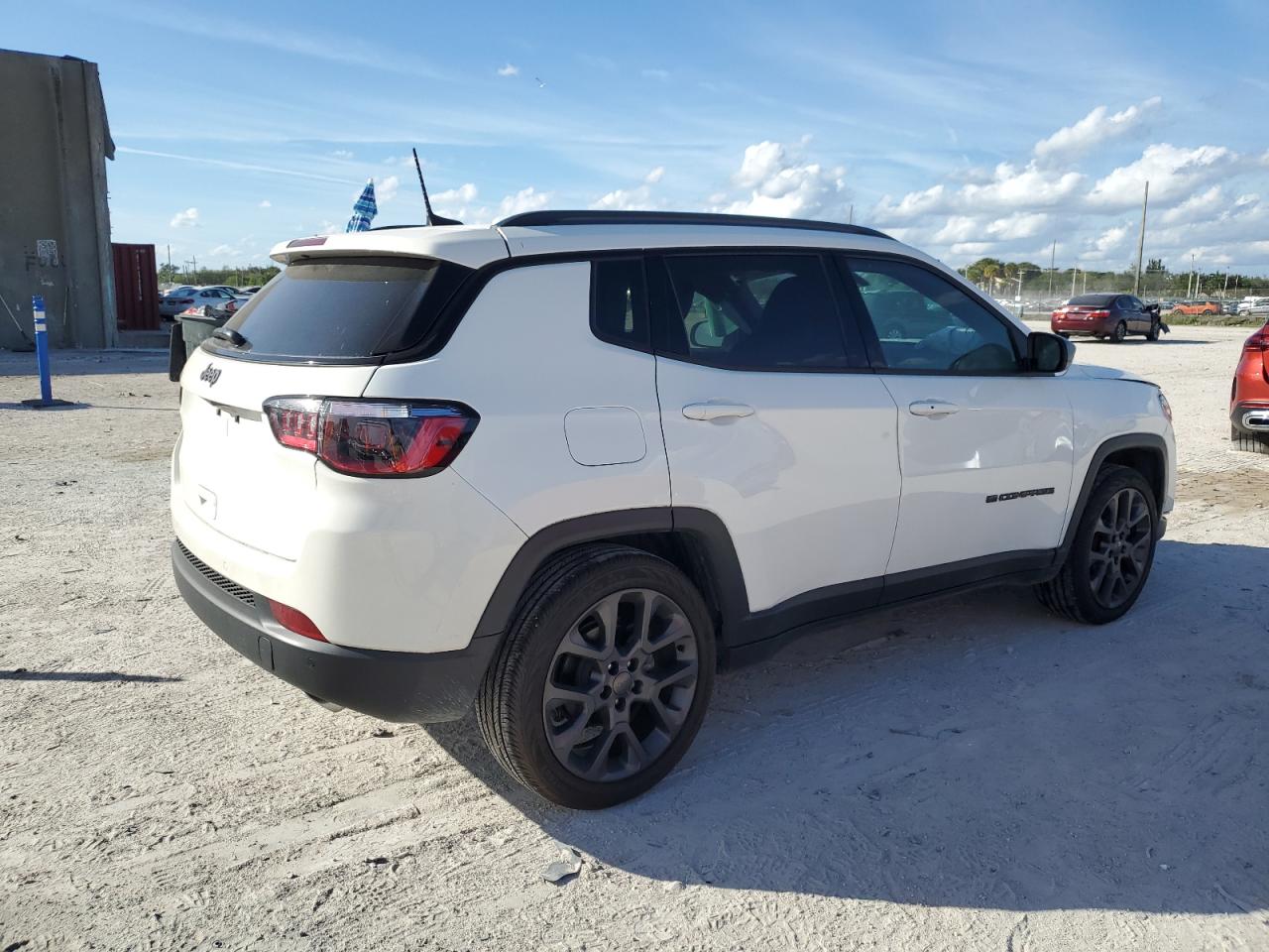 Photo 2 VIN: 3C4NJCEB5MT531802 - JEEP COMPASS 