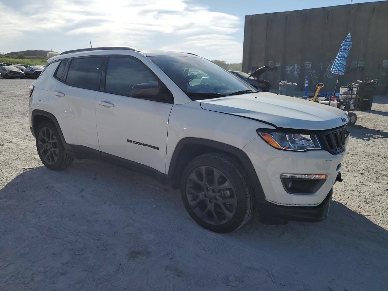 Photo 3 VIN: 3C4NJCEB5MT531802 - JEEP COMPASS 