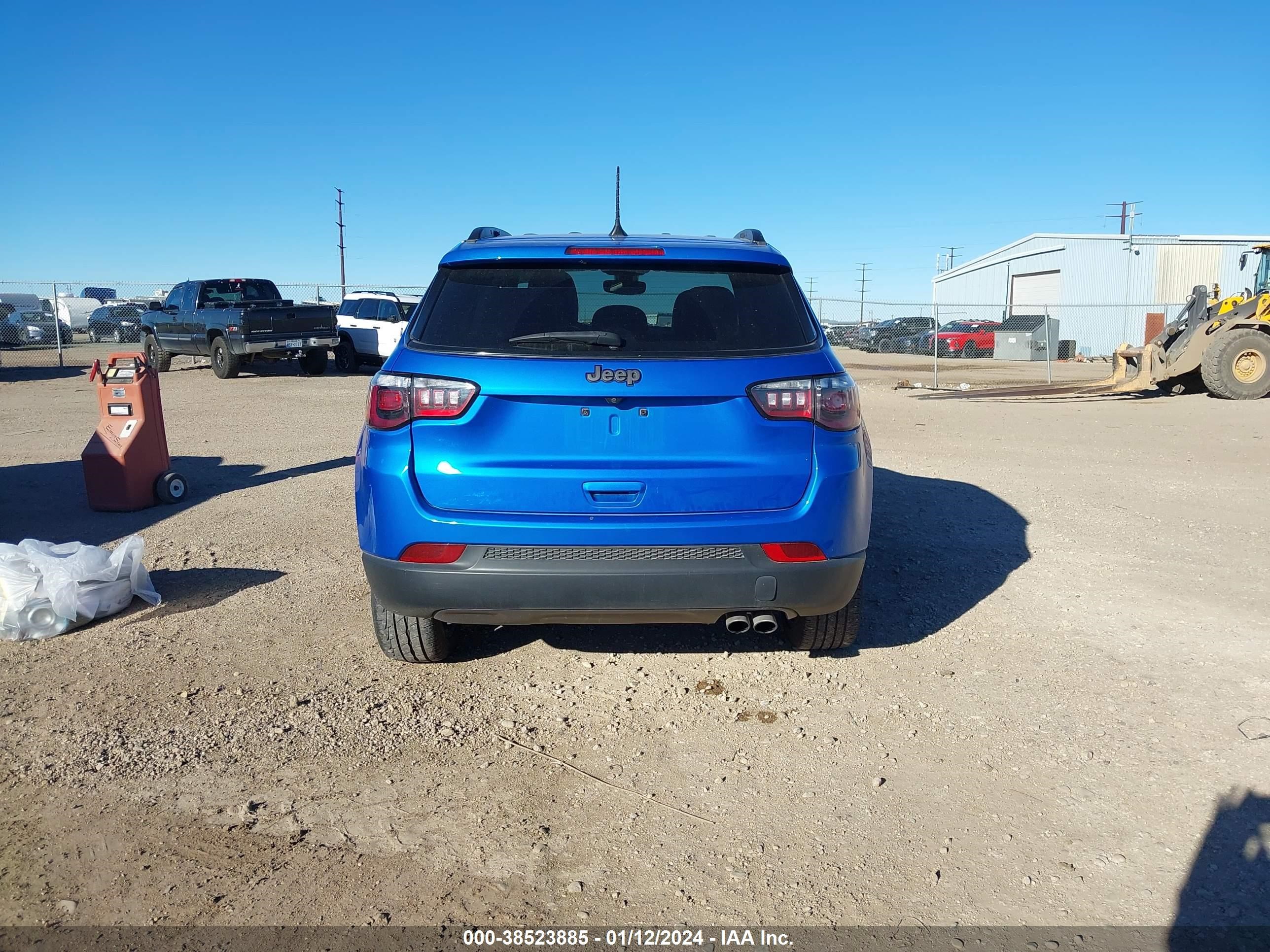 Photo 15 VIN: 3C4NJCEB7MT602272 - JEEP COMPASS 