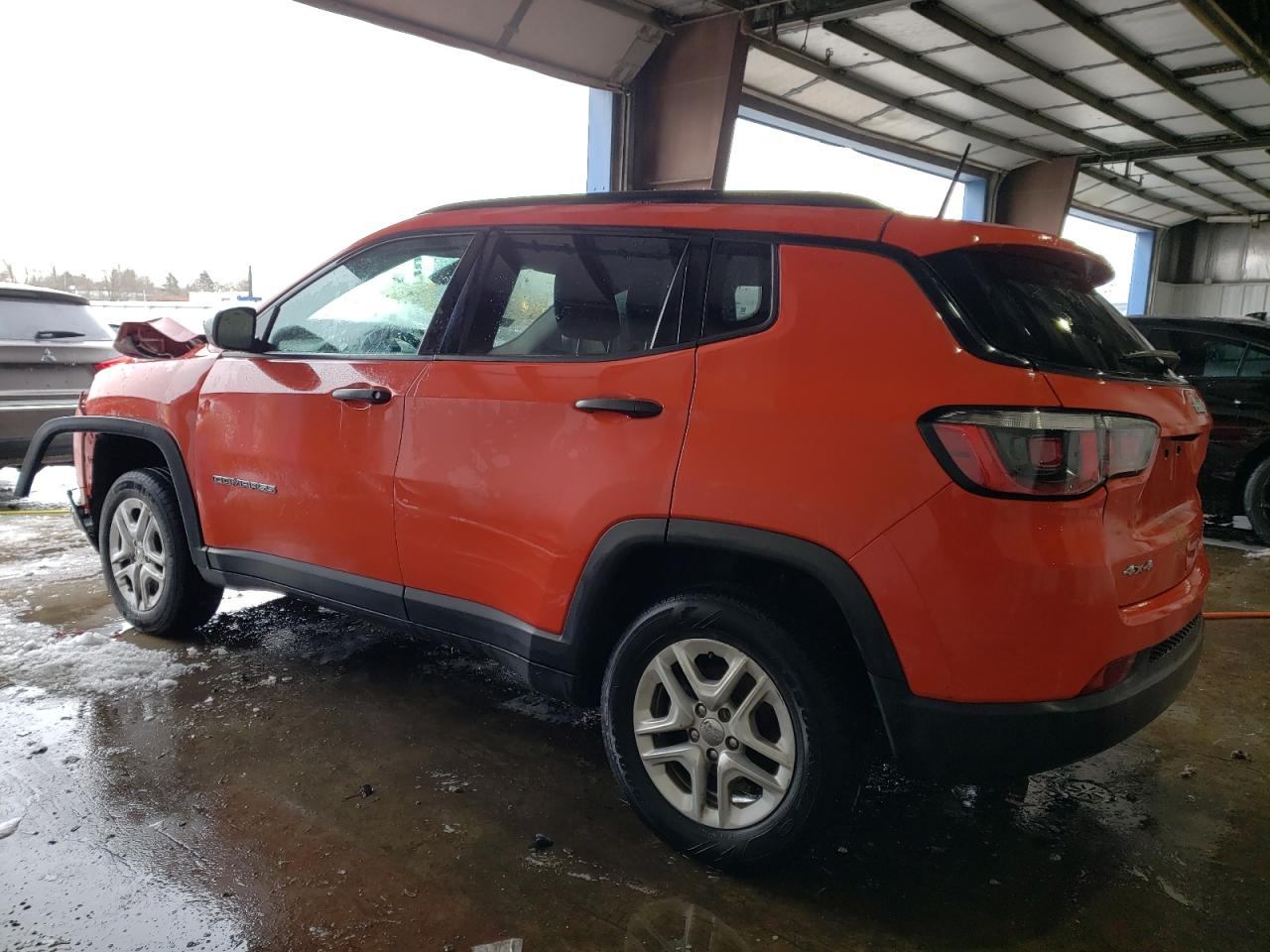 Photo 1 VIN: 3C4NJDAB0JT132156 - JEEP COMPASS 