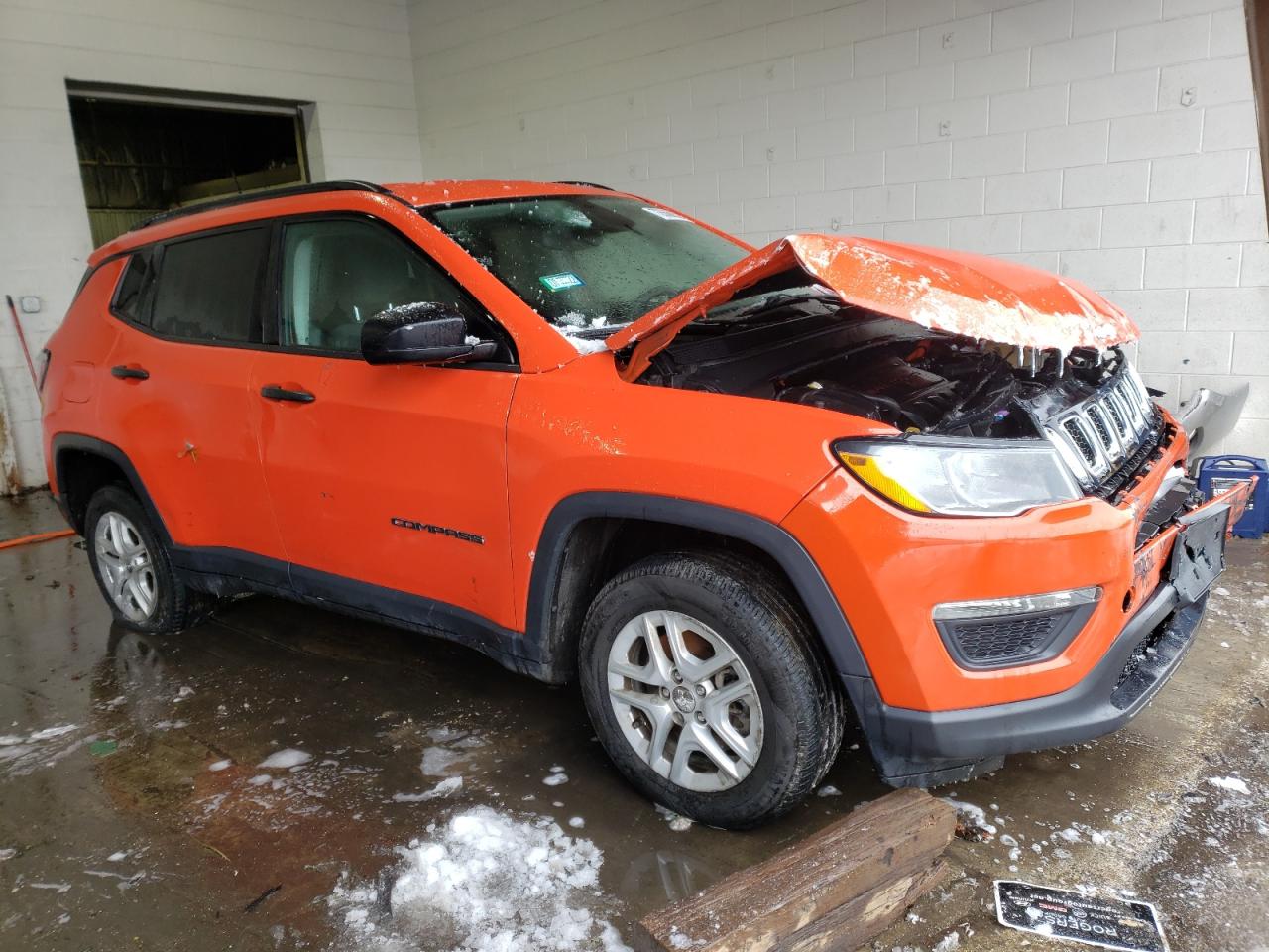 Photo 3 VIN: 3C4NJDAB0JT132156 - JEEP COMPASS 