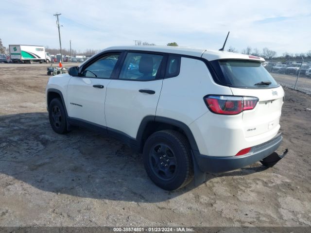 Photo 2 VIN: 3C4NJDAB0JT307585 - JEEP COMPASS 