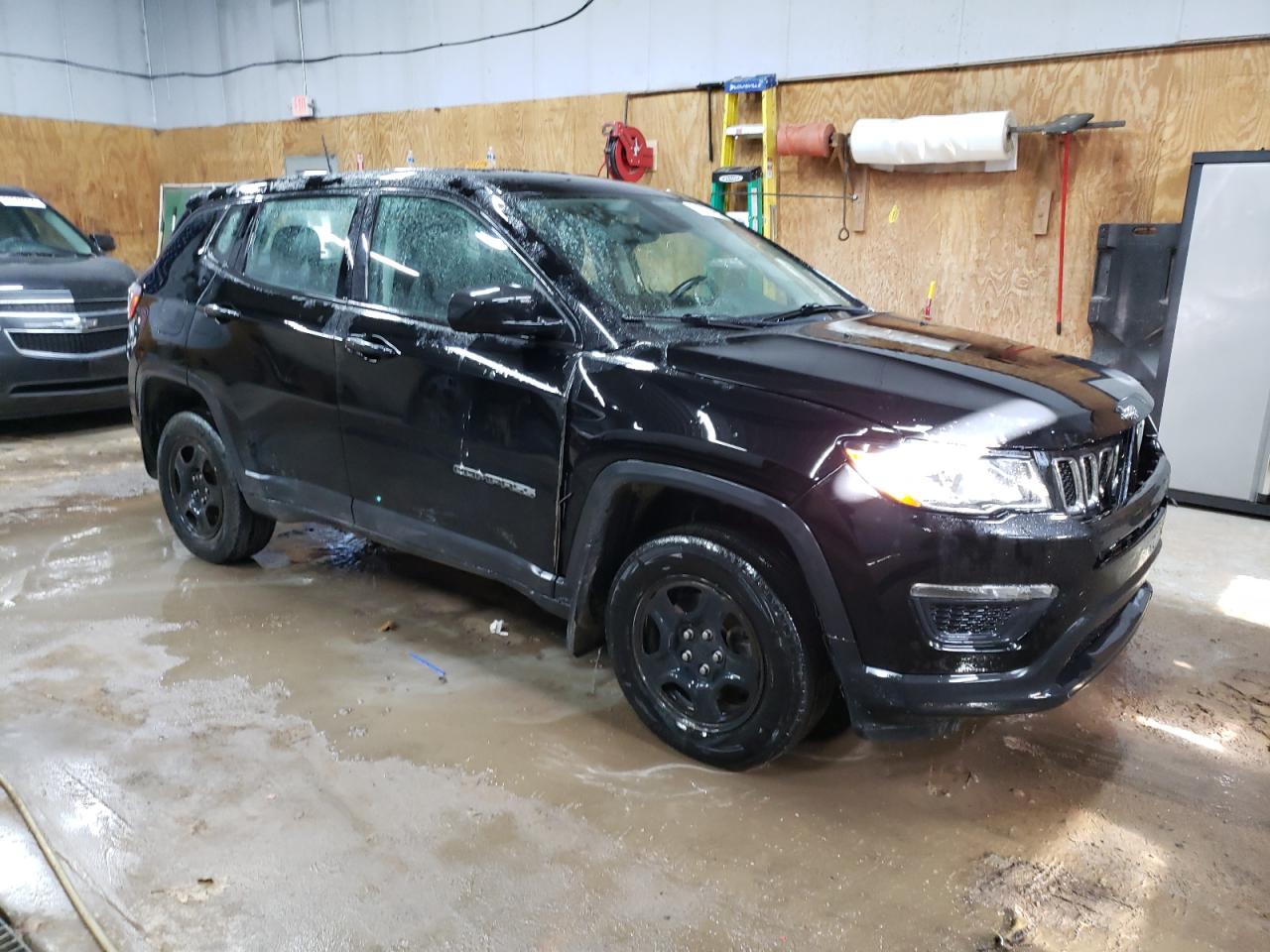 Photo 3 VIN: 3C4NJDAB1JT432871 - JEEP COMPASS 