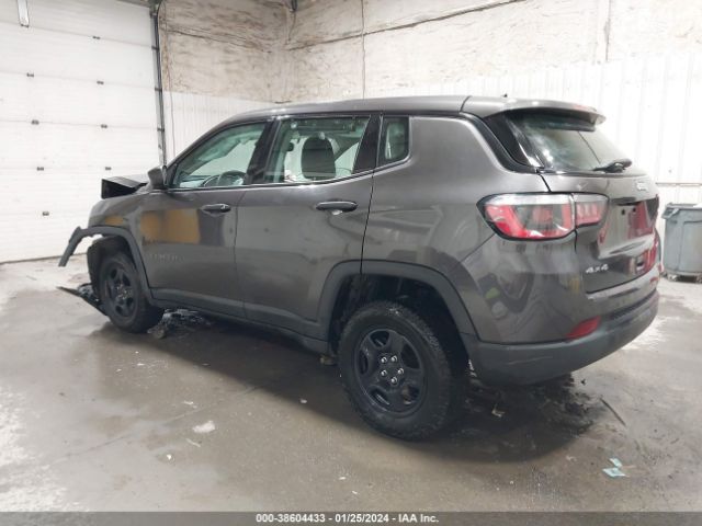 Photo 2 VIN: 3C4NJDAB2JT163330 - JEEP COMPASS 