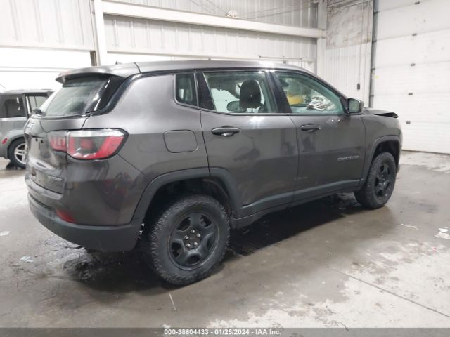 Photo 3 VIN: 3C4NJDAB2JT163330 - JEEP COMPASS 