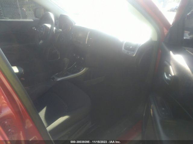 Photo 4 VIN: 3C4NJDAB2JT210033 - JEEP COMPASS 