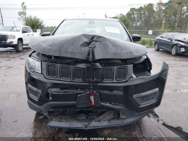 Photo 5 VIN: 3C4NJDAB4JT234933 - JEEP COMPASS 