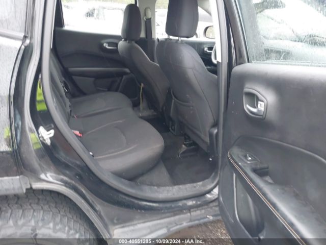 Photo 7 VIN: 3C4NJDAB4JT234933 - JEEP COMPASS 