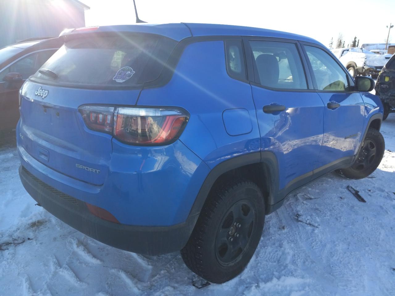 Photo 2 VIN: 3C4NJDAB4KT682848 - JEEP COMPASS 