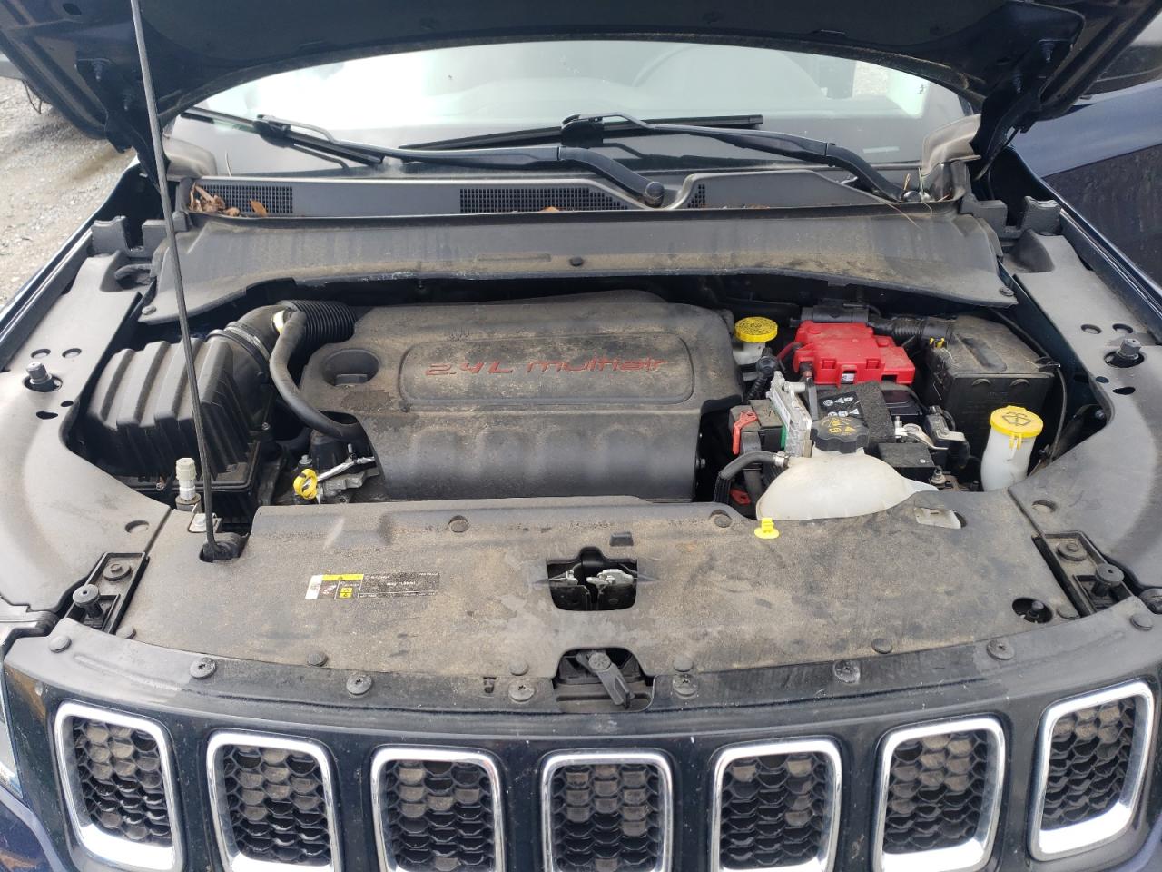 Photo 10 VIN: 3C4NJDAB4KT724483 - JEEP COMPASS 