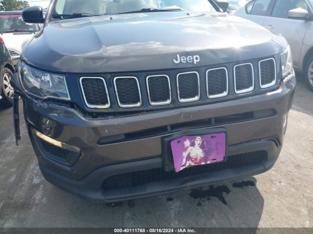 Photo 5 VIN: 3C4NJDAB5JT253104 - JEEP COMPASS 