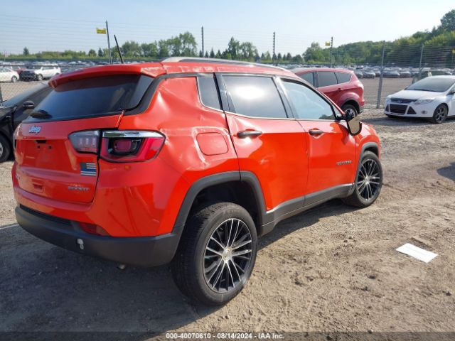 Photo 3 VIN: 3C4NJDAB6JT144442 - JEEP COMPASS 