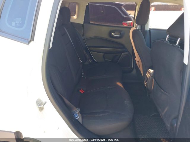 Photo 7 VIN: 3C4NJDAB6JT179627 - JEEP COMPASS 